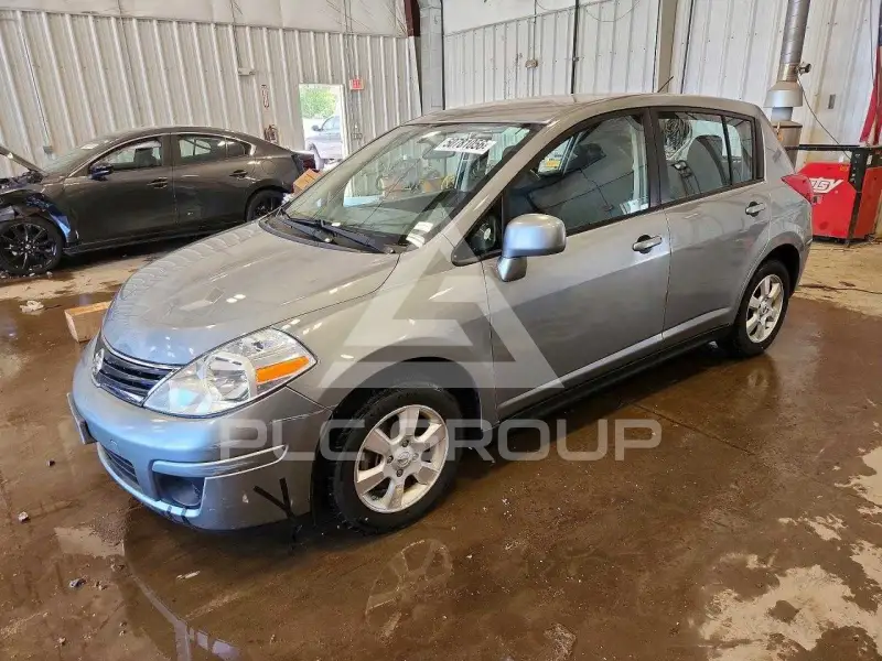 2012 Nissan VERSA photo