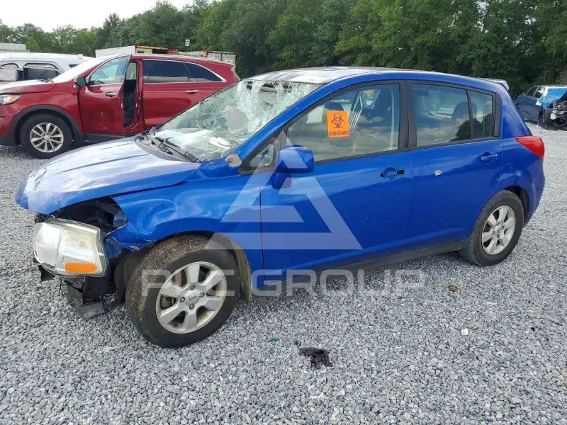 2012 Nissan VERSA фото