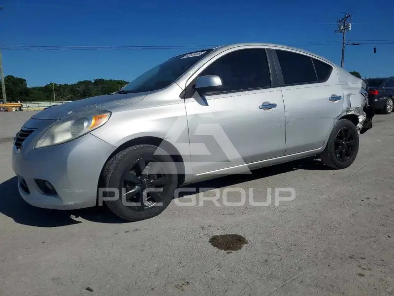 2012 Nissan VERSA фото