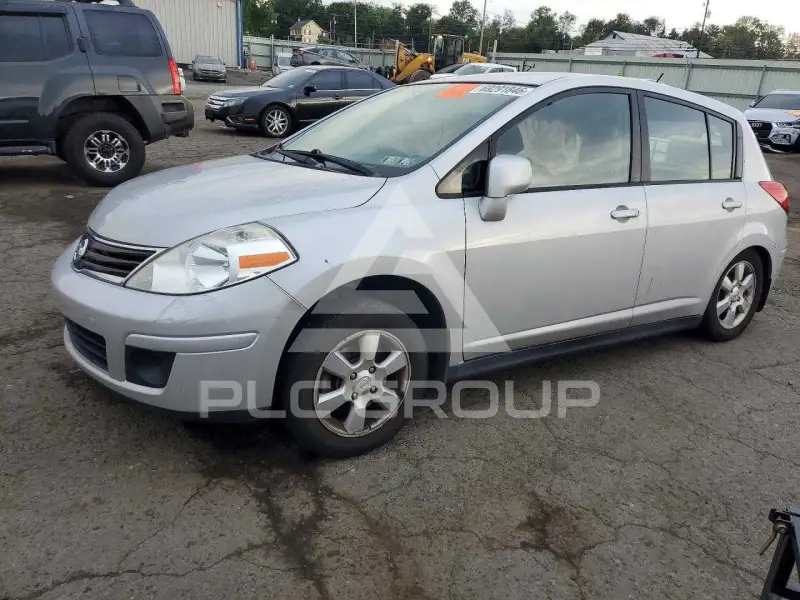 2012 Nissan VERSA photo