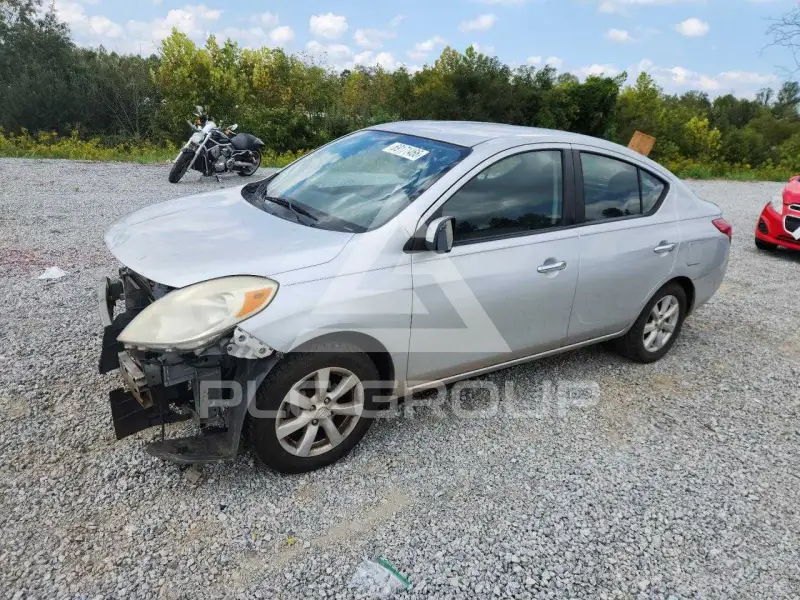 2012 Nissan VERSA фото