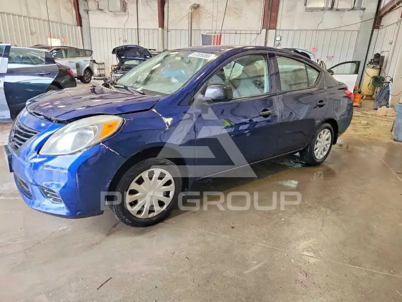 2012 Nissan VERSA photo