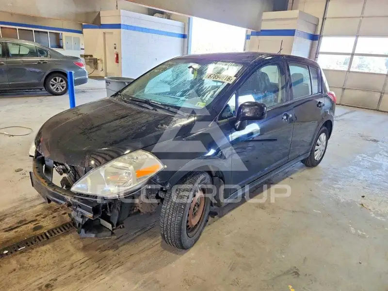 2012 Nissan VERSA фото