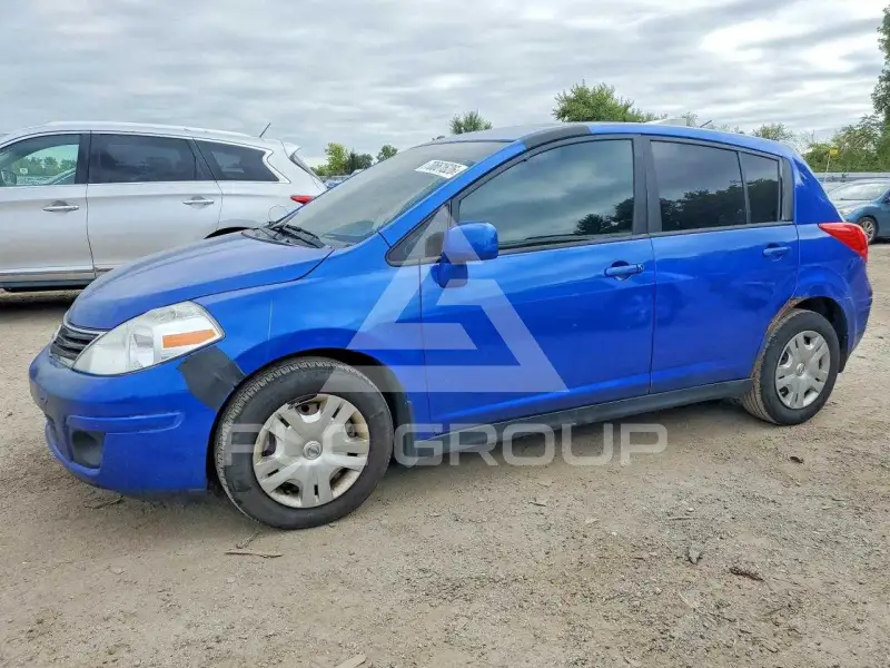 2012 Nissan VERSA photo