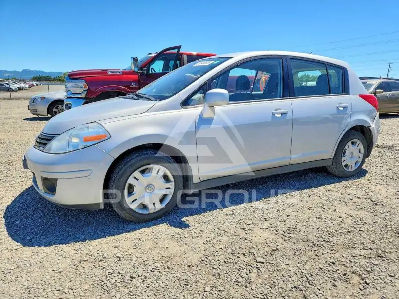 2012 Nissan VERSA photo