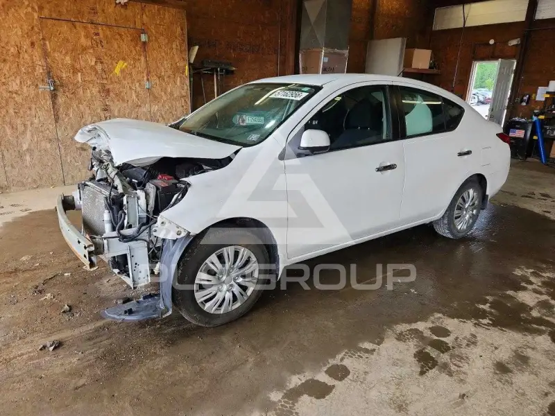 2012 Nissan VERSA фото