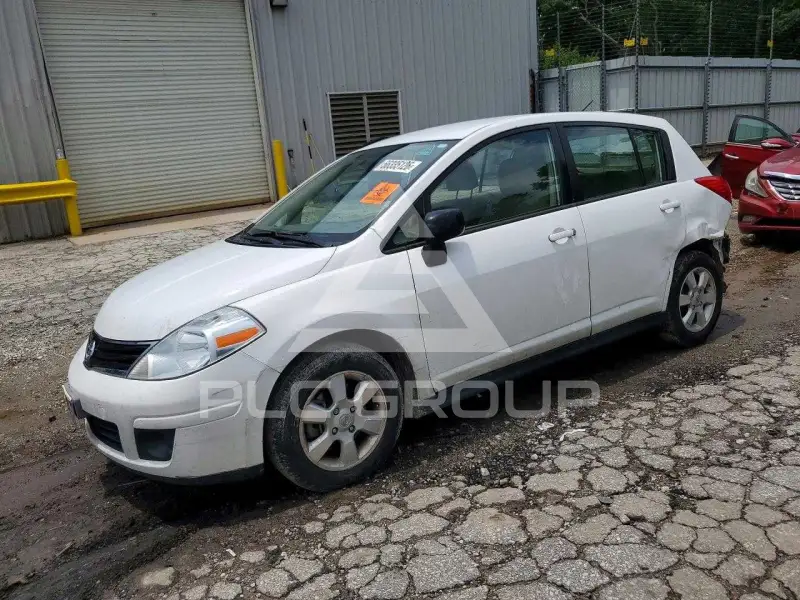 2012 Nissan VERSA фото