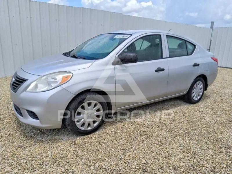 2012 Nissan VERSA photo