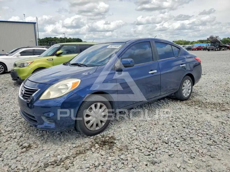 2012 Nissan VERSA photo