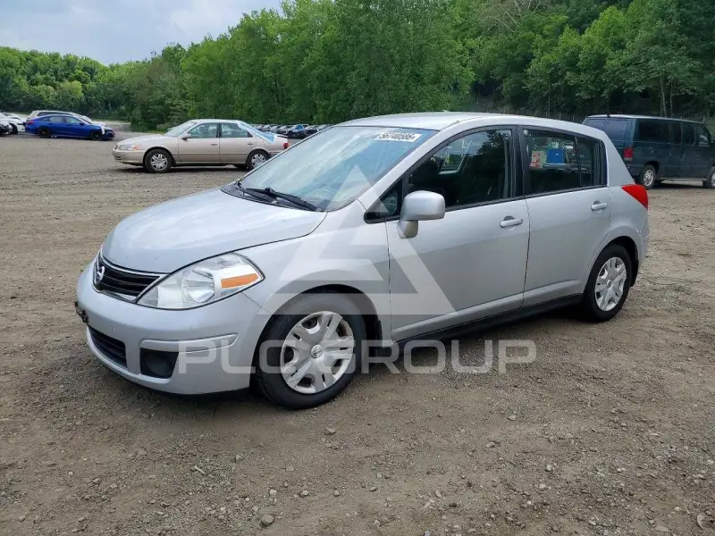 2012 Nissan VERSA фото