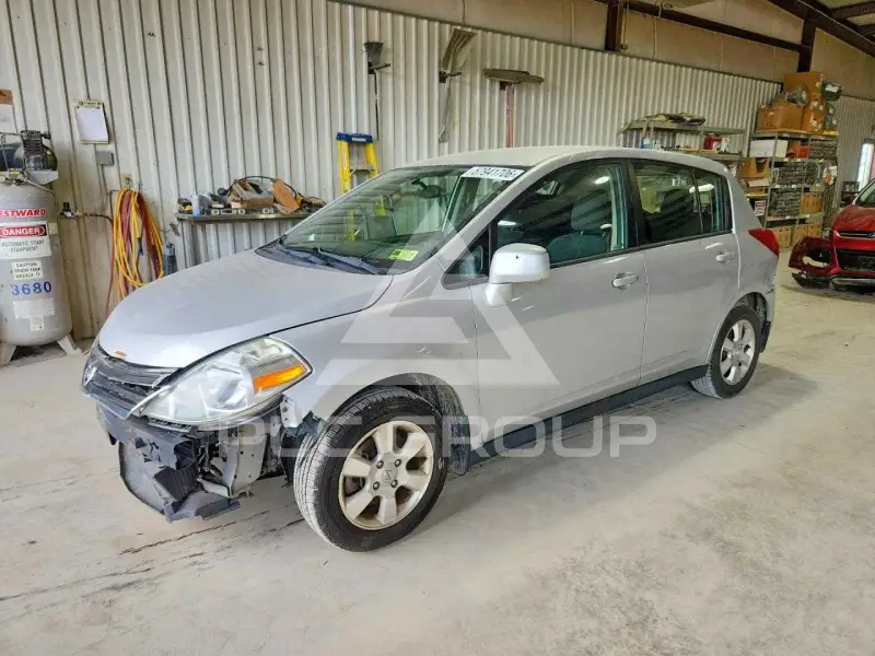 2012 Nissan VERSA фото