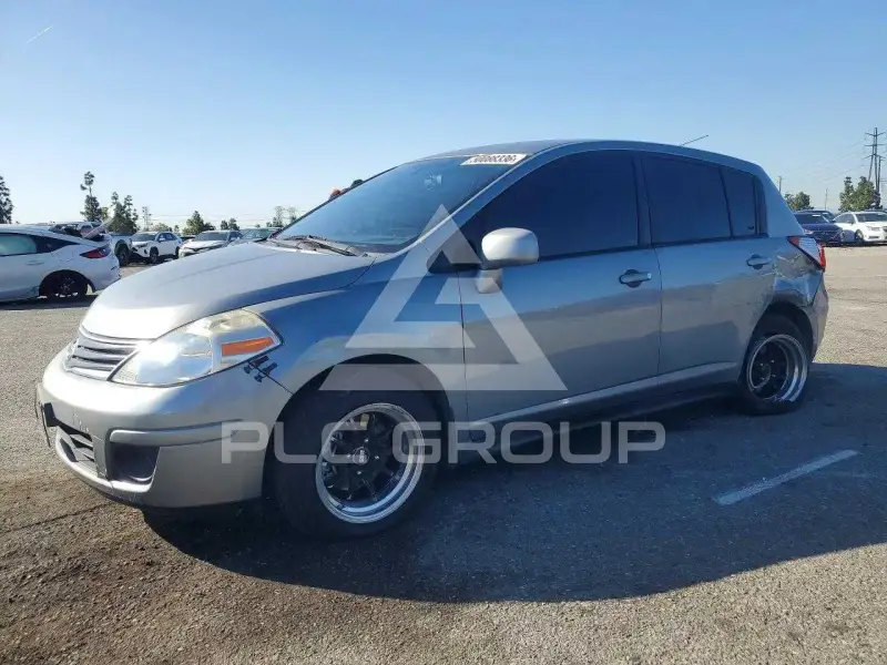 2012 Nissan VERSA photo