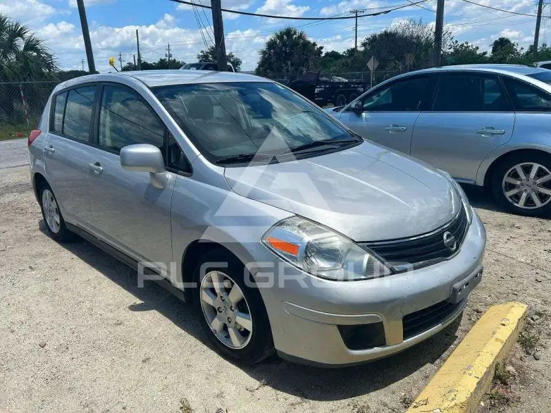 2012 Nissan VERSA фото