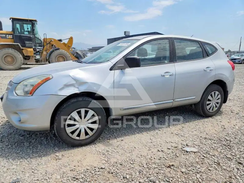 2012 Nissan ROGUE photo
