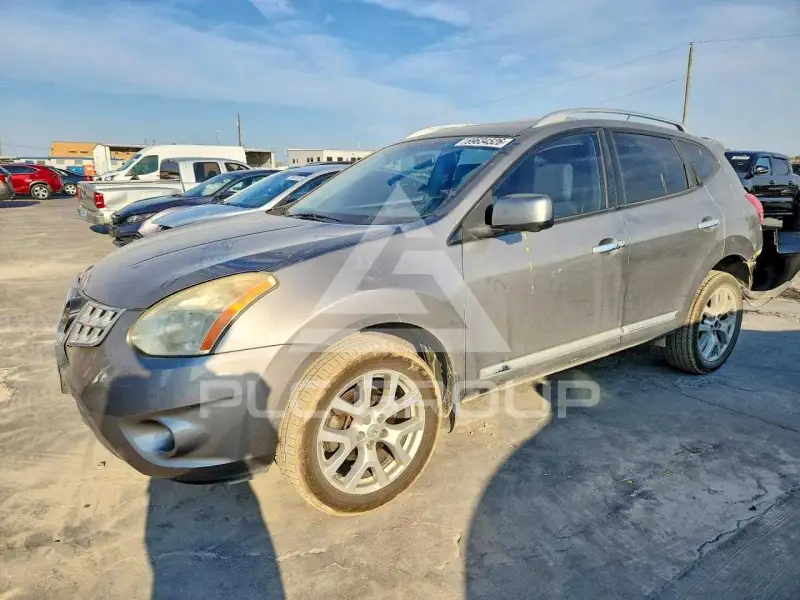 2012 Nissan ROGUE photo