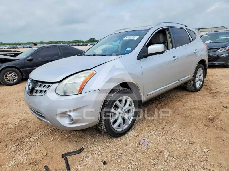 2012 Nissan ROGUE photo