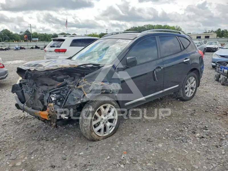 2012 Nissan ROGUE photo