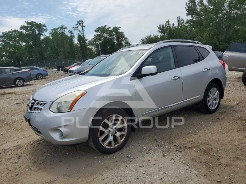 2012 Nissan ROGUE photo