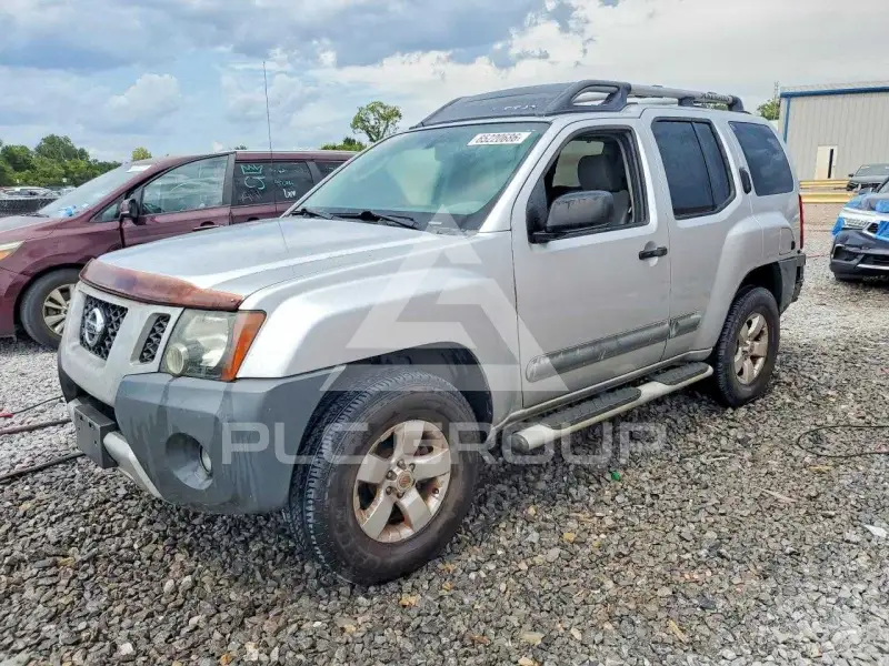 2012 Nissan XTERRA фото