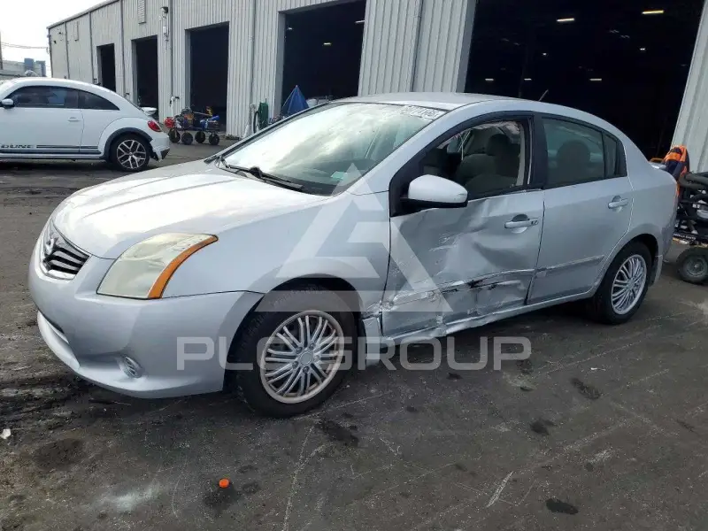 2012 Nissan SENTRA фото