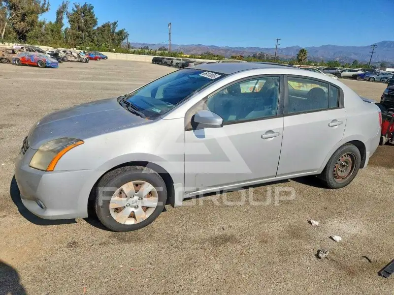 2012 Nissan SENTRA фото