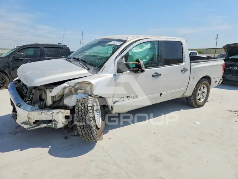 2012 Nissan TITAN фото