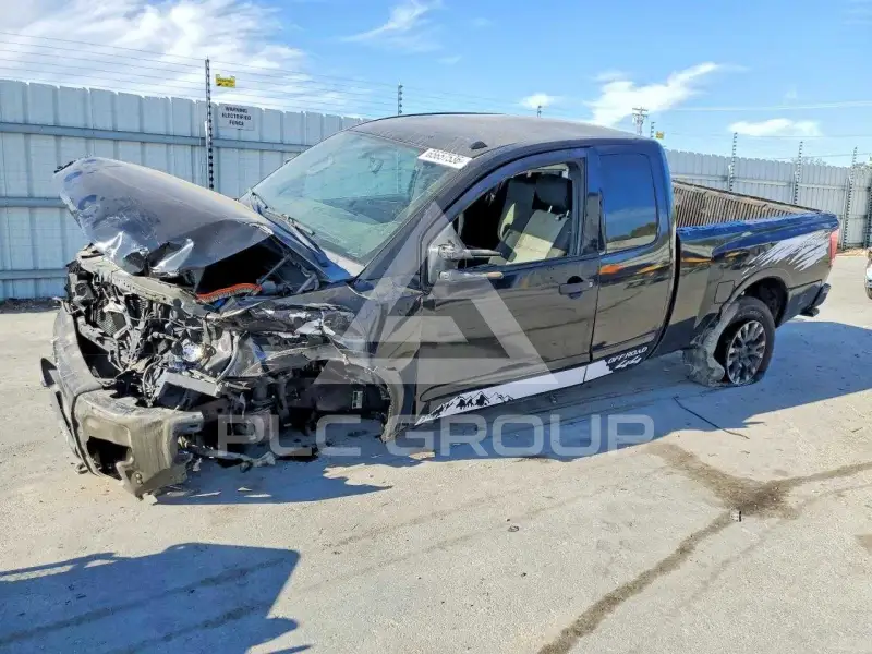 2012 Nissan TITAN фото