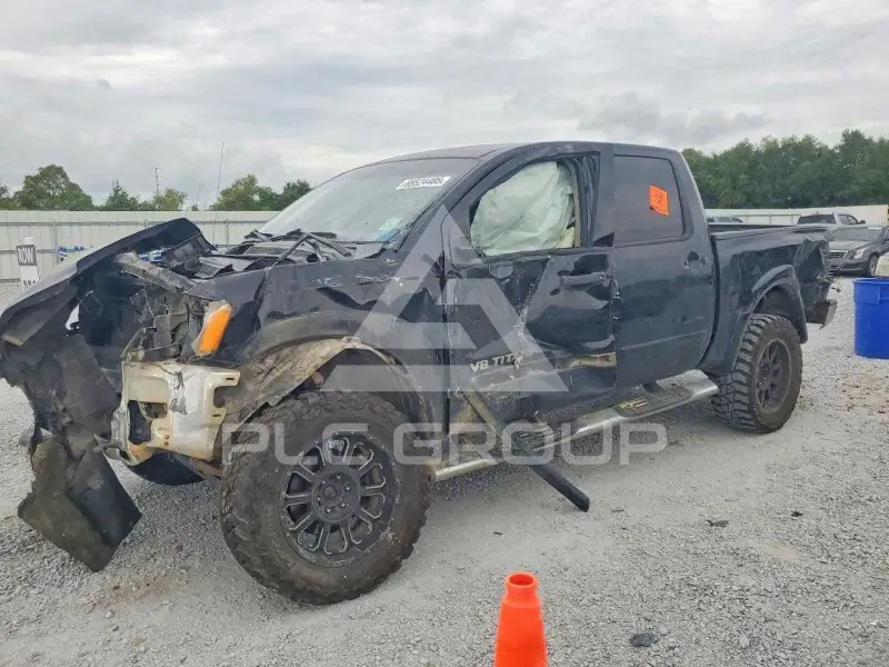 2012 Nissan TITAN photo