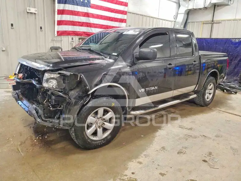 2012 Nissan TITAN фото