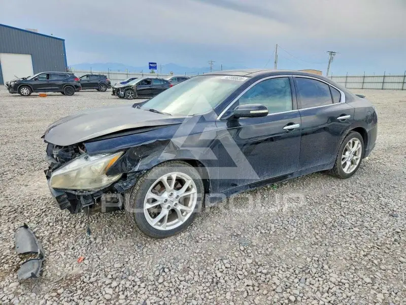 2012 Nissan MAXIMA photo