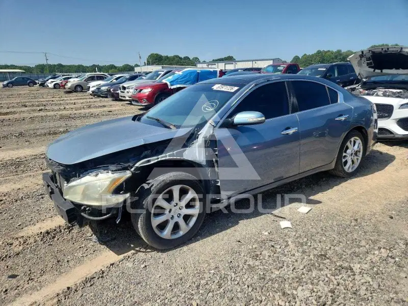 2012 Nissan MAXIMA photo