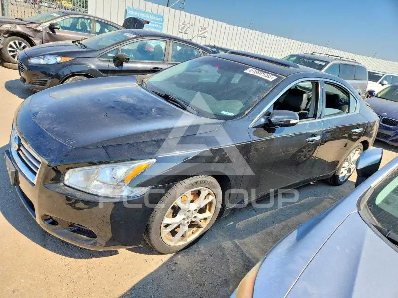 2012 Nissan MAXIMA photo