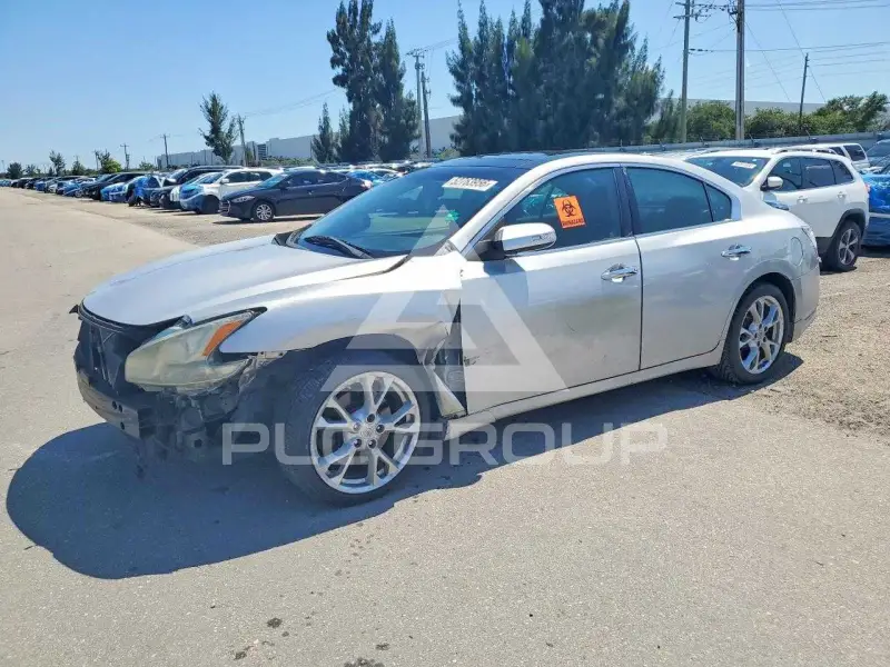 2012 Nissan MAXIMA photo