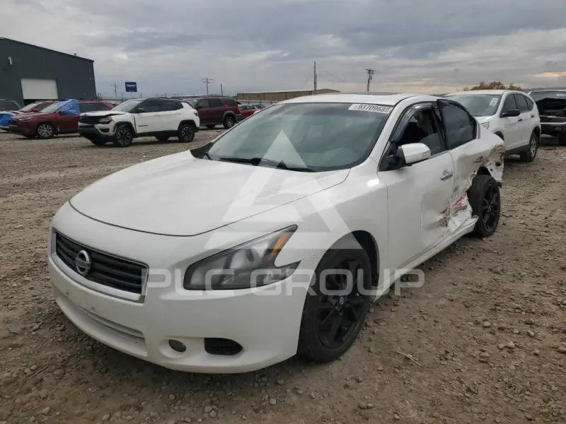 2012 Nissan MAXIMA photo