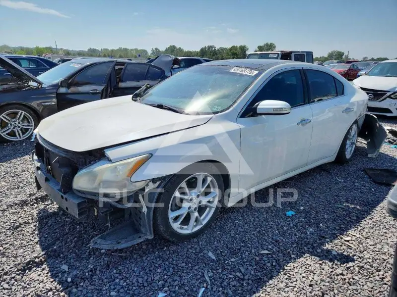 2012 Nissan MAXIMA photo