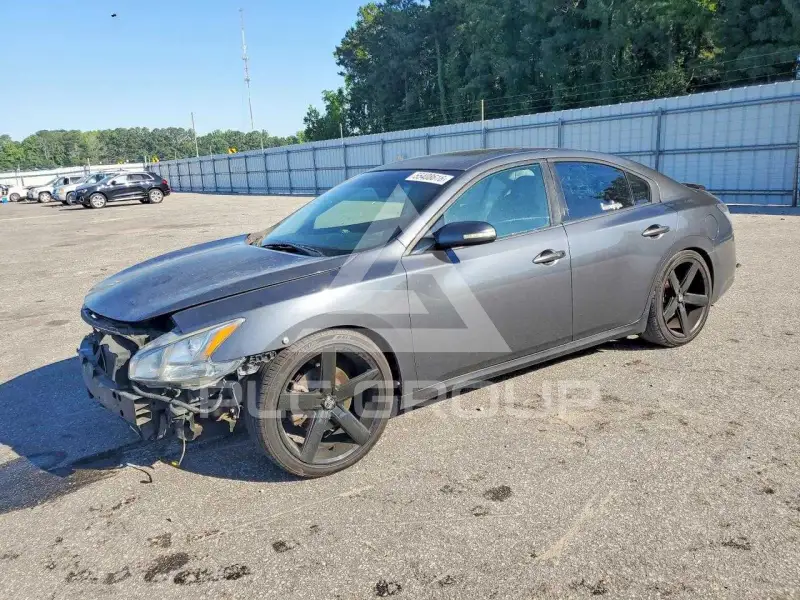 2012 Nissan MAXIMA photo