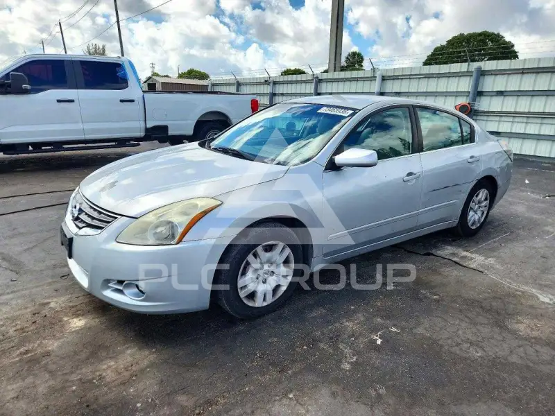 2012 Nissan ALTIMA photo