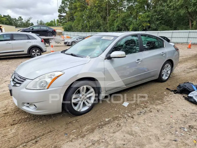 2012 Nissan ALTIMA фото