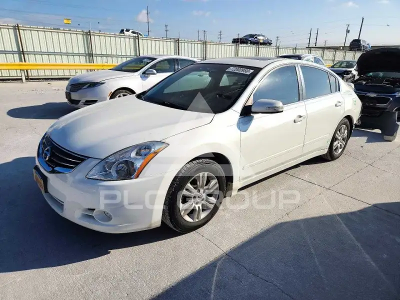 2012 Nissan ALTIMA photo