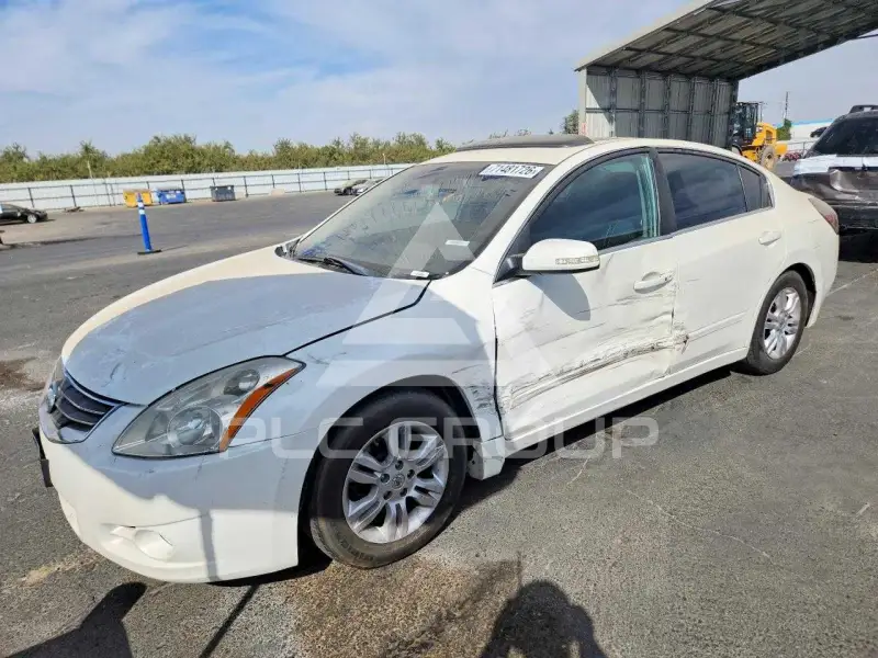 2012 Nissan ALTIMA photo