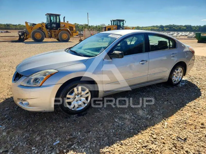 2012 Nissan ALTIMA фото