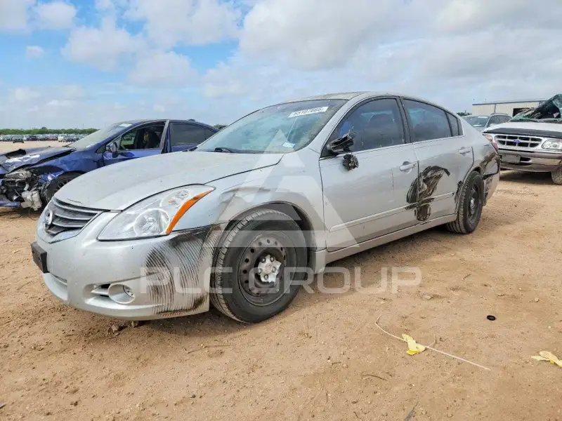 2012 Nissan ALTIMA photo