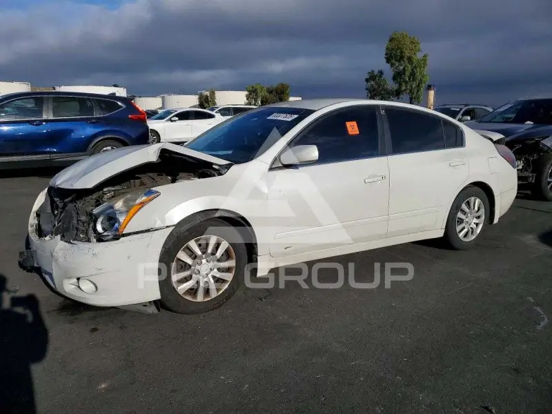 2012 Nissan ALTIMA фото
