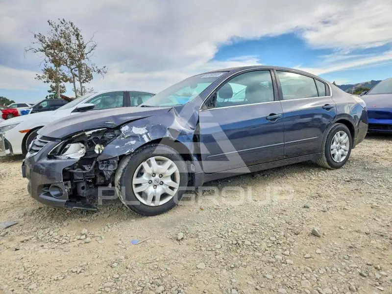 2012 Nissan ALTIMA photo