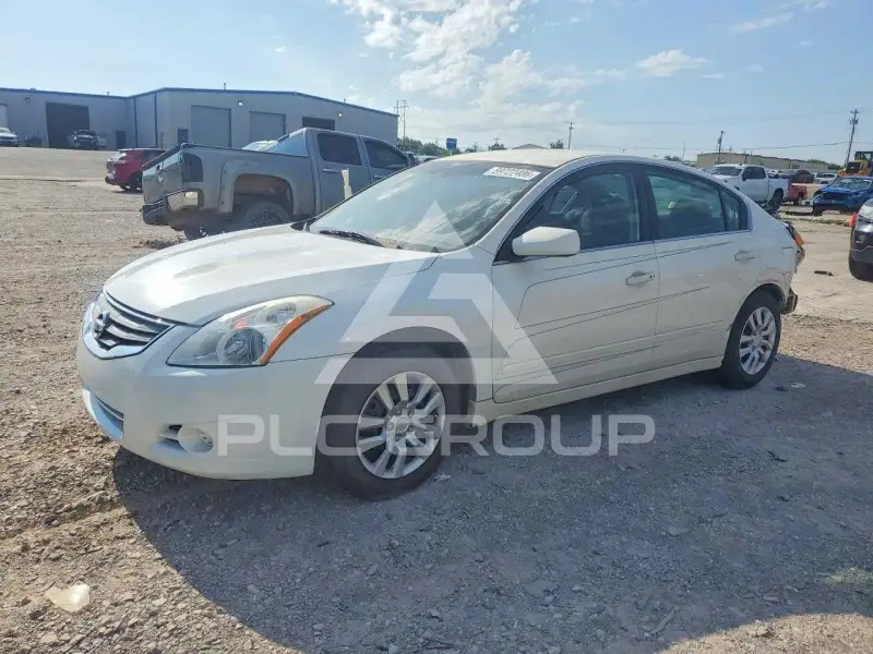2012 Nissan ALTIMA photo
