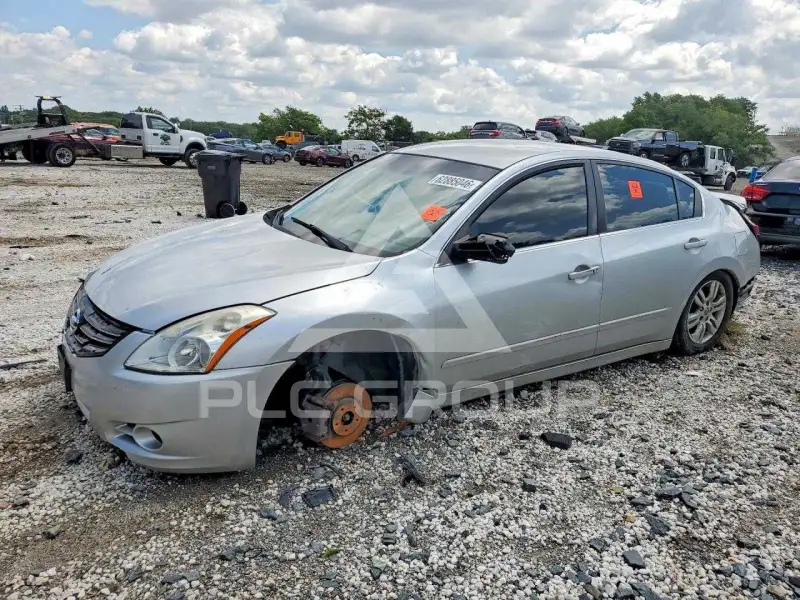 2012 Nissan ALTIMA фото