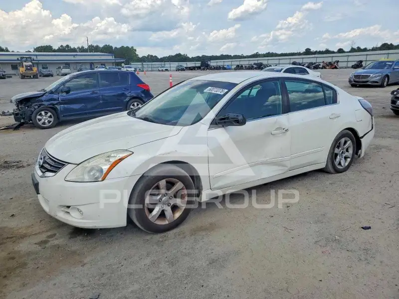 2012 Nissan ALTIMA photo