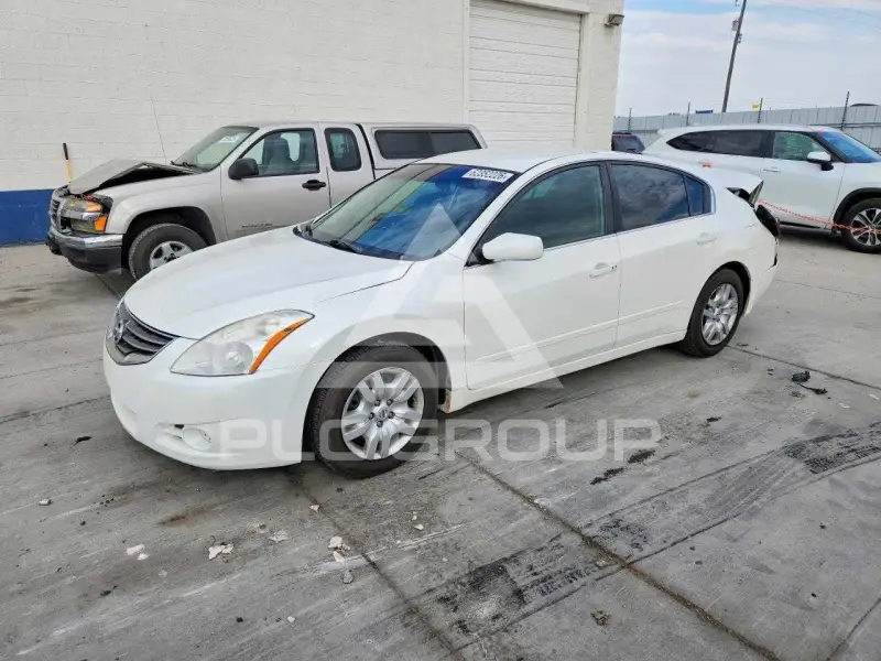 2012 Nissan ALTIMA photo