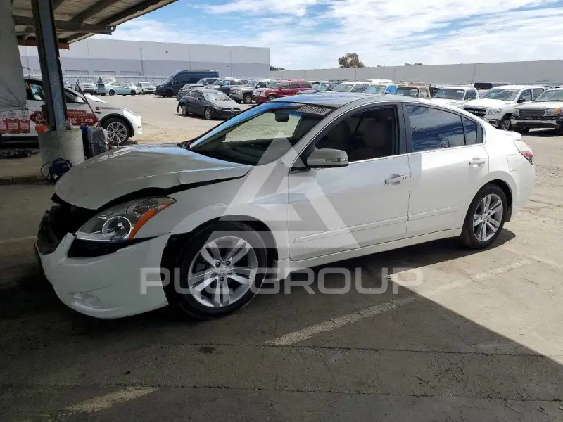 2012 Nissan ALTIMA фото