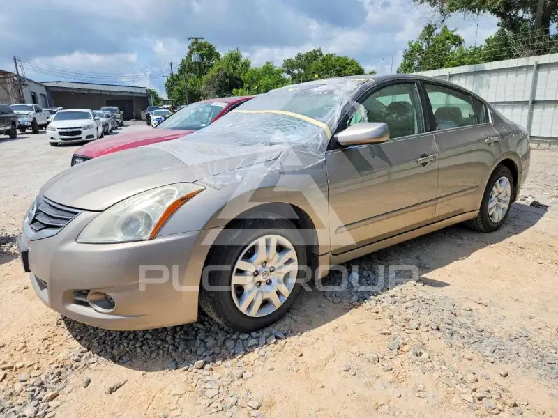 2012 Nissan ALTIMA photo